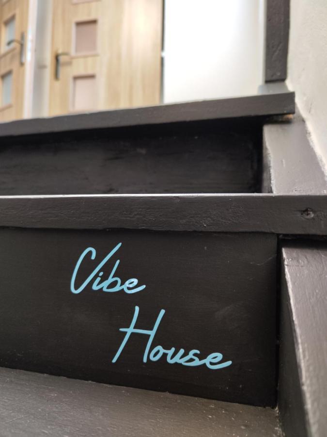 Апартаменты Vibe House Прага Экстерьер фото