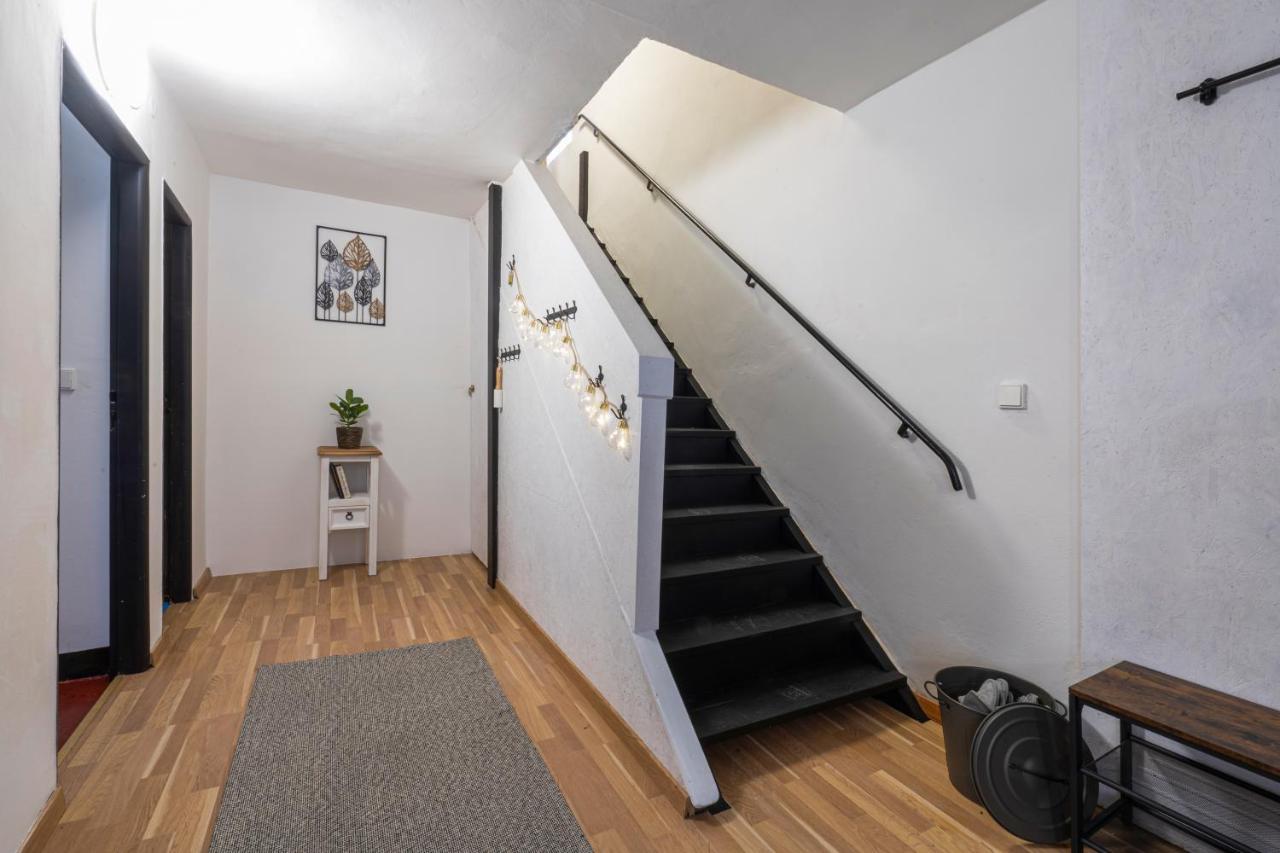 Апартаменты Vibe House Прага Экстерьер фото